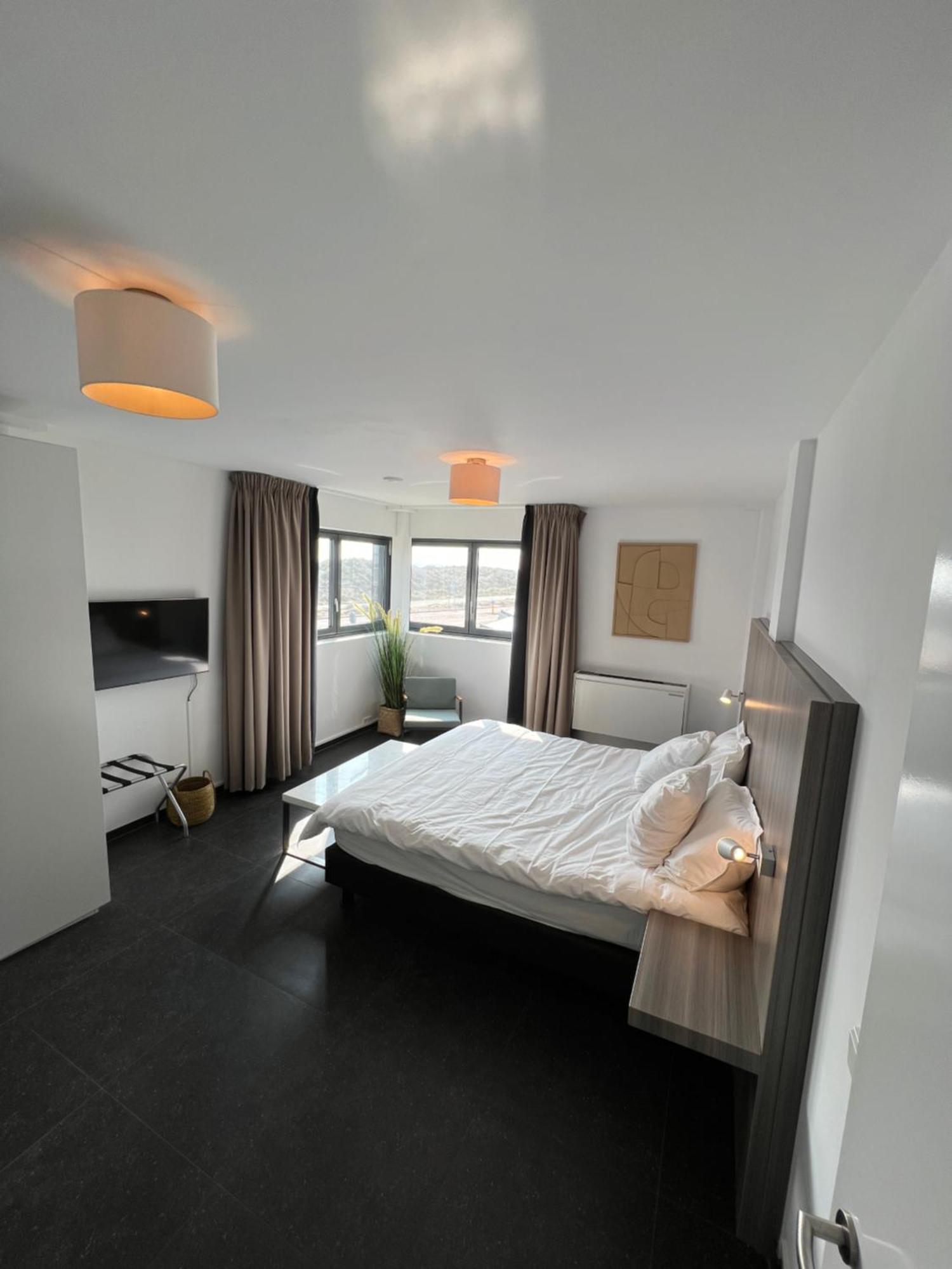 Cala Bassa Beach Boutique Apartments - Beach View Overveen Εξωτερικό φωτογραφία
