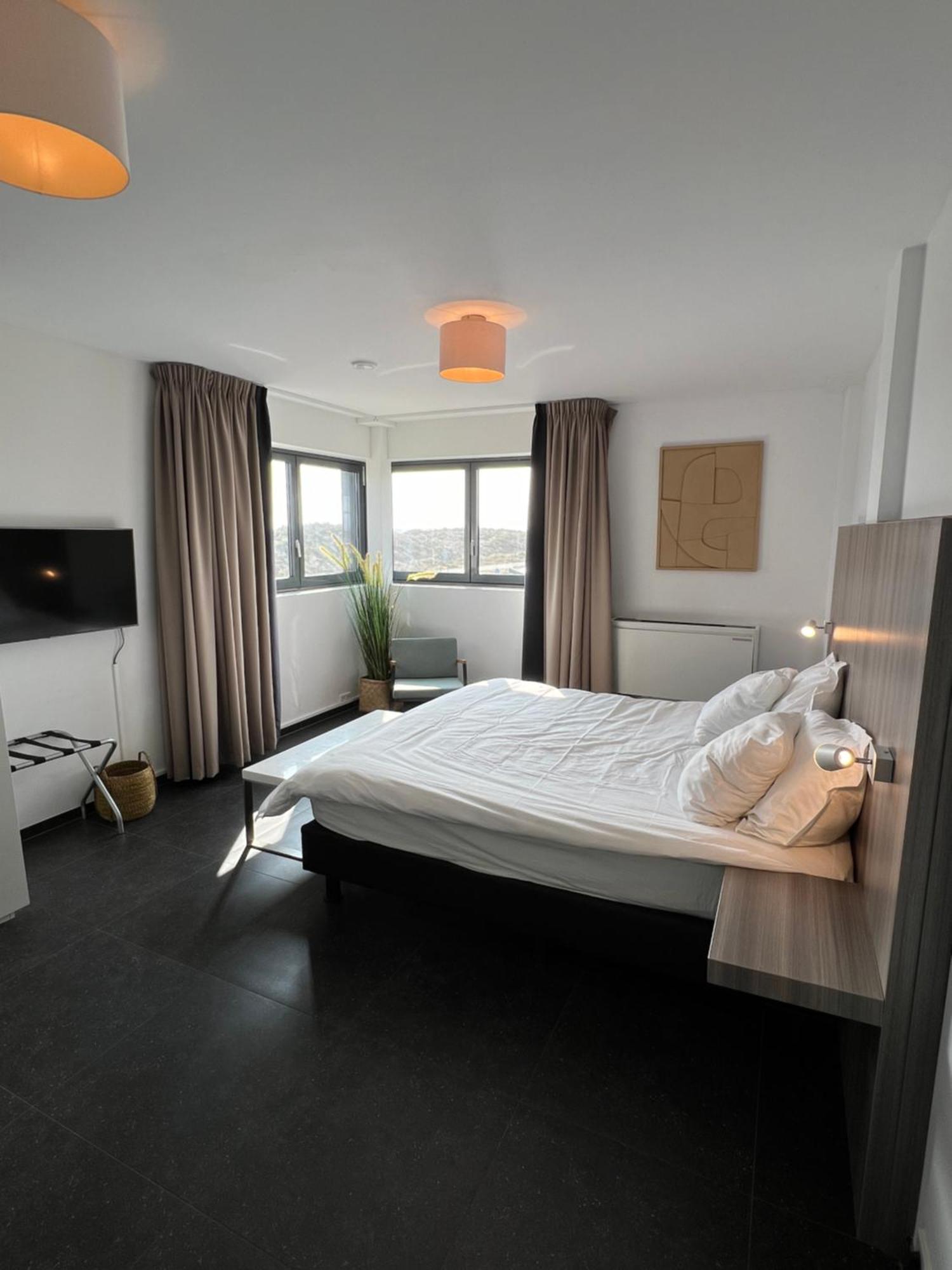 Cala Bassa Beach Boutique Apartments - Beach View Overveen Εξωτερικό φωτογραφία